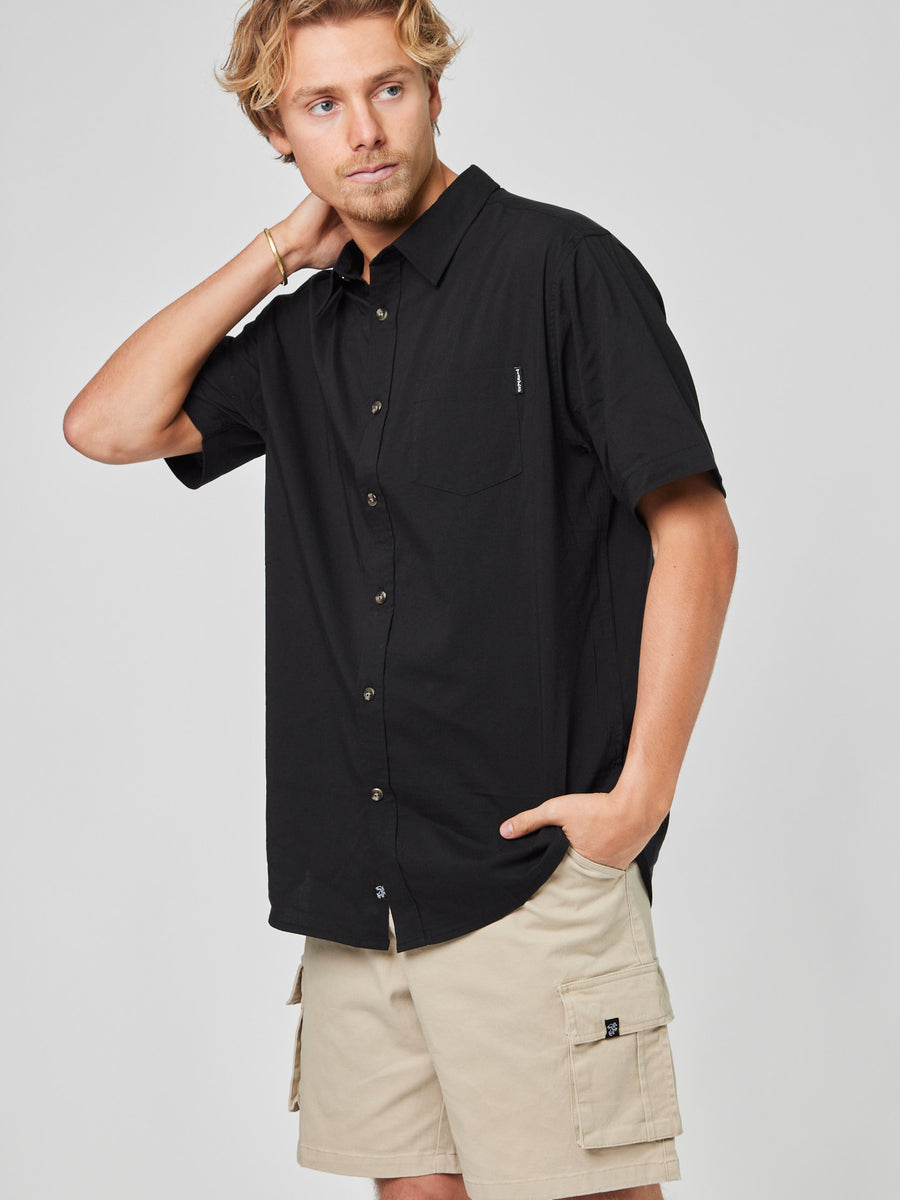 Camisa Solid Negra