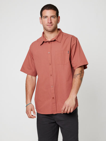 Camisa Solid Burdeo