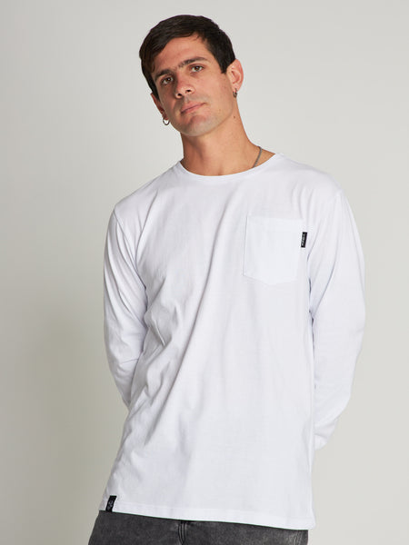 Polera Manga Larga Blanca Bolsillo