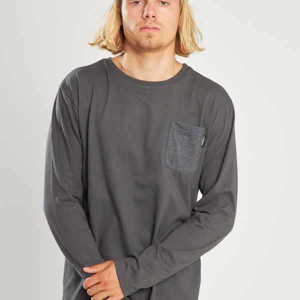 Polera ML Bolsillo Gris Oscuro